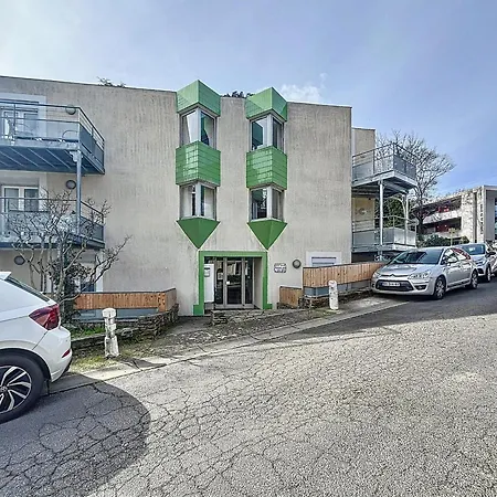 Renove Avec Terrasse, Proche Des Thermes Et Du Centre Ville, - Fr-1-451-61 * Lamalou-les-Bains