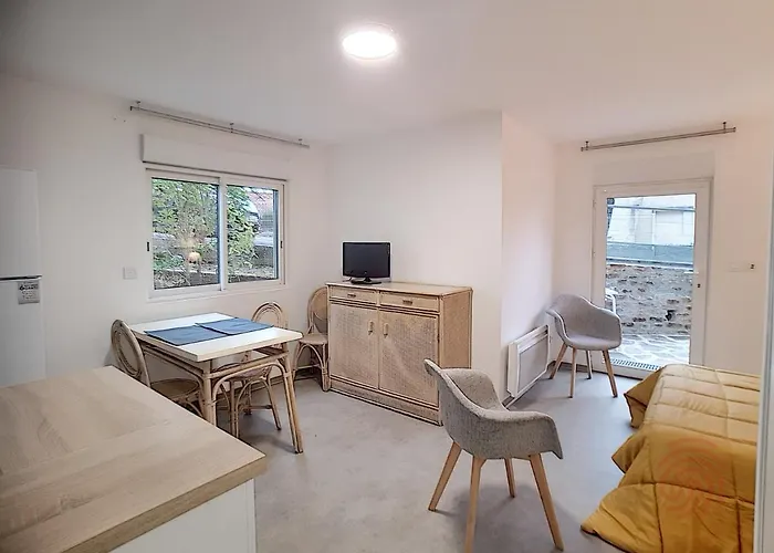 Apartamento Renove Avec Terrasse, Proche Des Thermes Et Du Centre Ville, - Fr-1-451-61 Lamalou-les-Bains