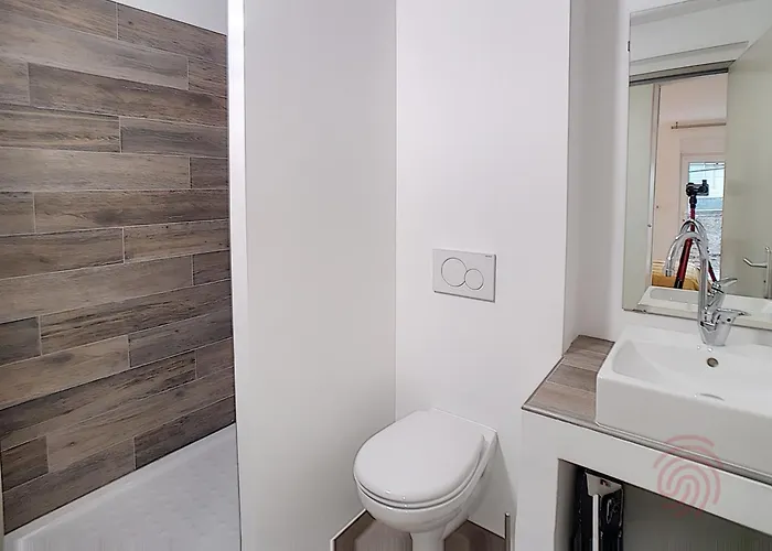 Renove Avec Terrasse, Proche Des Thermes Et Du Centre Ville, - Fr-1-451-61 Apartamento Lamalou-les-Bains